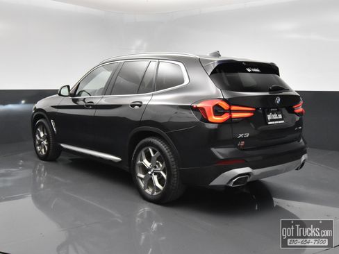 Used 2022 BMW X3 xDrive30i w/ Convenience Package AWD/4WD image 5
