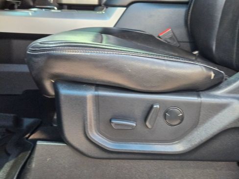 Used 2021 Ford F250 Lariat w/ Lariat Ultimate Package AWD/4WD image 13