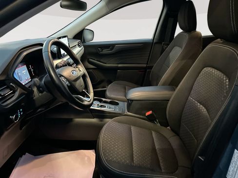 Used 2025 Ford Escape Active w/ Cold Weather Package AWD/4WD image 22