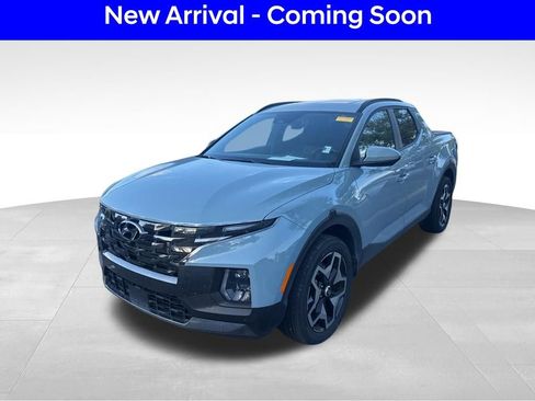 Used 2022 Hyundai Santa Cruz Limited AWD/4WD image 2