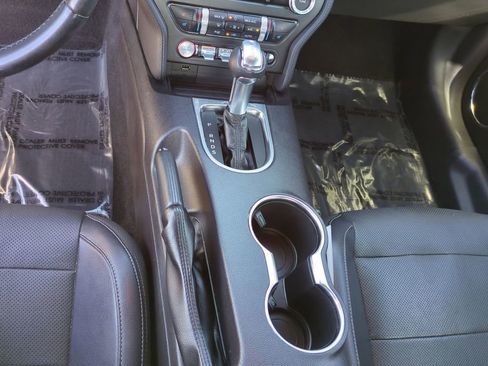 Used 2019 Ford Mustang GT Premium image 17