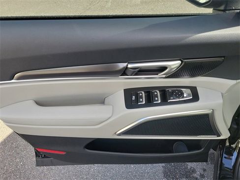 New 2025 Kia Telluride S image 21