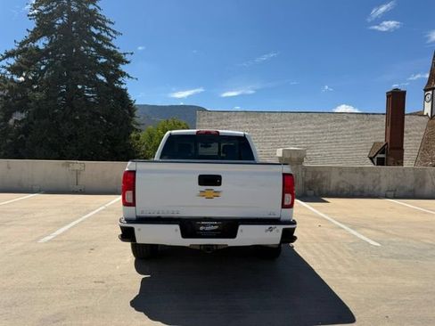 Used 2017 Chevrolet Silverado 1500 LTZ Z71 w/ LTZ Plus Package AWD/4WD image 7