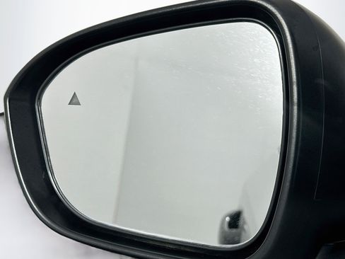 Used 2025 Nissan Kicks S FWD image 16