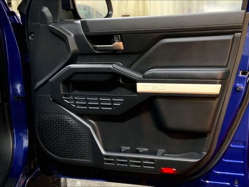 Used 2024 Toyota Tacoma TRD Off-Road image 22