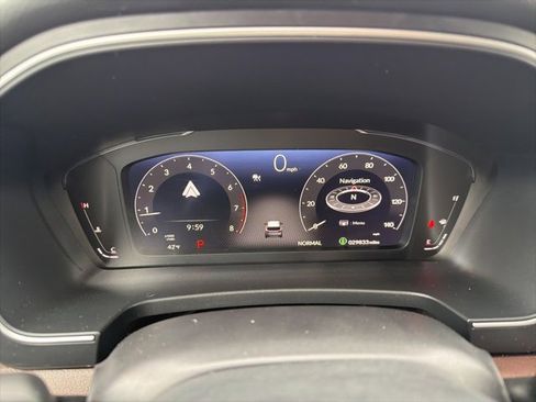 Used 2024 Honda Pilot Elite image 3