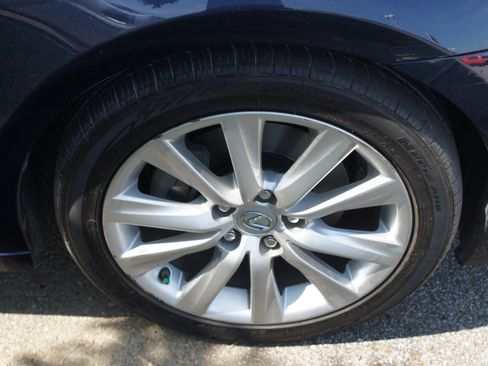 Used 2015 Lexus IS 250 RWD image 4