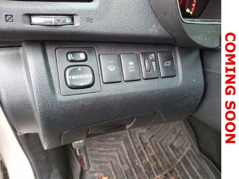 Used 2012 Toyota Highlander Limited image 11