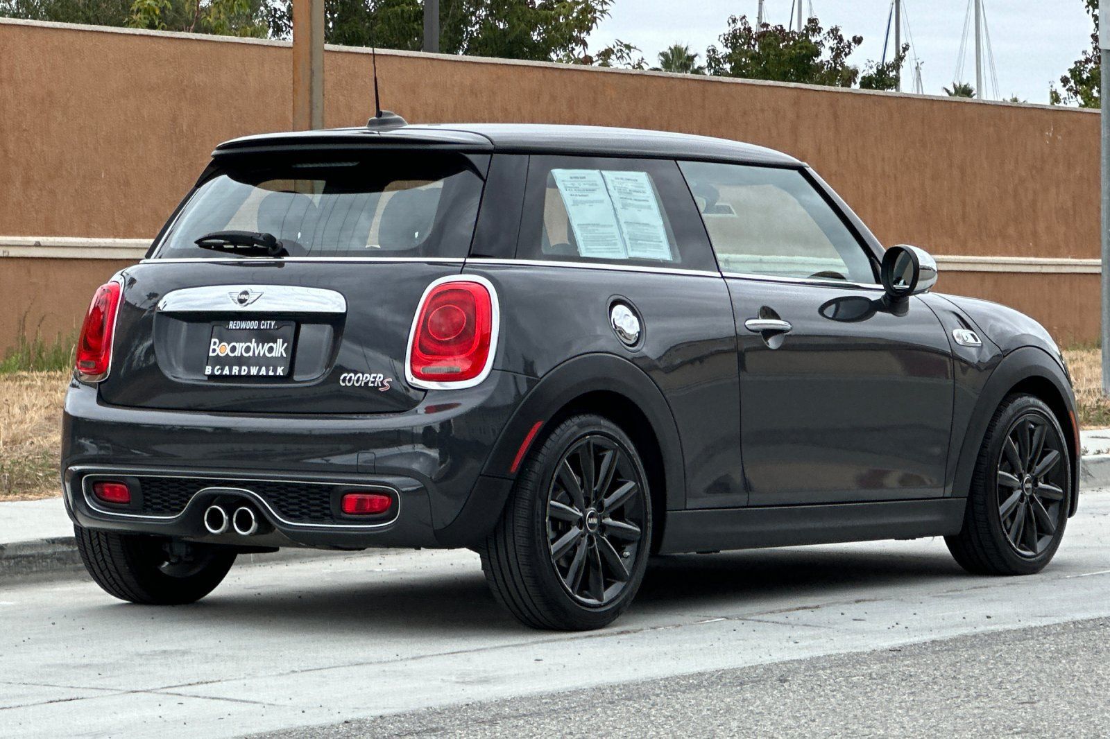 Used 2017 MINI Cooper S FWD image 4