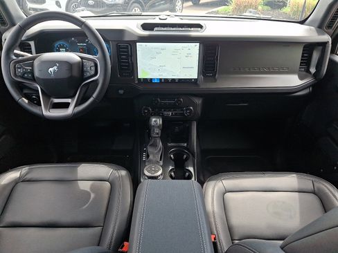 New 2026 Ford Bronco Badlands image 8