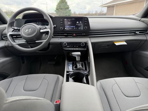 New 2026 Hyundai Elantra Blue image 13