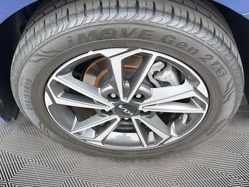 Used 2023 Kia Forte LXS FWD image 28