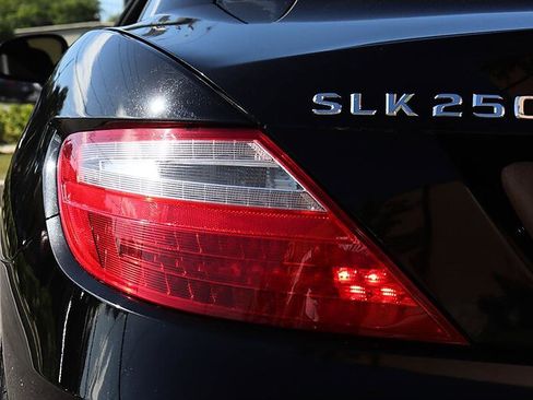 Used 2013 Mercedes-Benz SLK 250 image 58