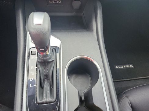Used 2022 Nissan Altima 2.5 SV FWD image 16