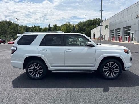Used 2022 Toyota 4Runner Limited AWD/4WD image 13