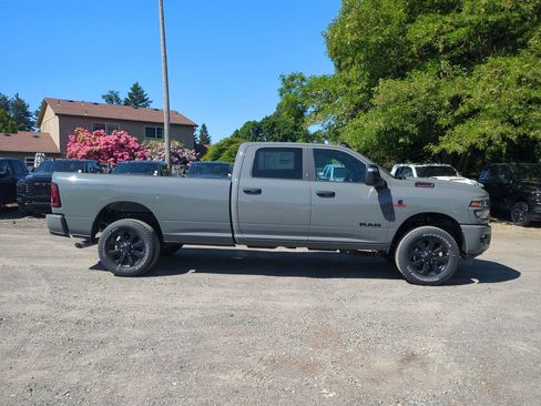 New 2026 RAM 3500 Big Horn AWD/4WD image 8