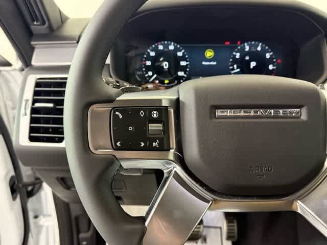 Used 2026 Land Rover Discovery Dynamic SE AWD/4WD image 38