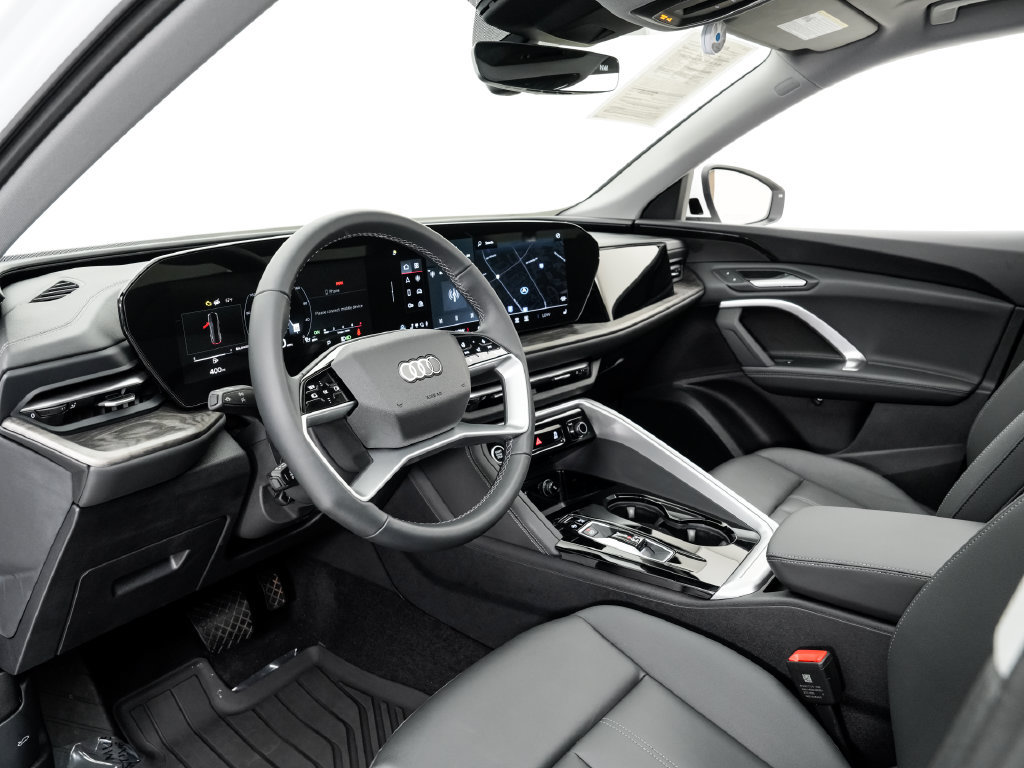 Certified 2025 Audi Q5 Premium w/ Convenience Package AWD/4WD image 4