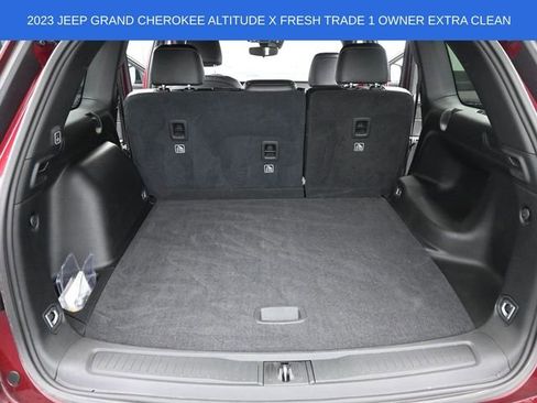 Used 2023 Jeep Grand Cherokee Altitude image 17