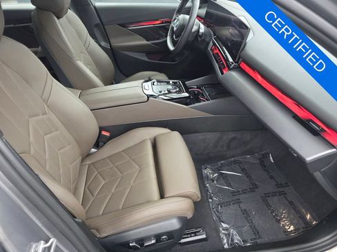 Certified 2024 BMW i5 eDrive40i w/ M Sport Package RWD image 28