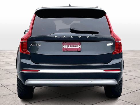 Used 2022 Volvo XC90 T8 Inscription Expression w/ Advanced Package image 7
