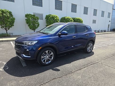 Used 2023 Buick Encore GX Essence w/ Experience Buick Package FWD image 51