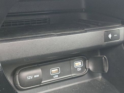 Used 2022 Kia Seltos SX w/ Sunroof Package image 32