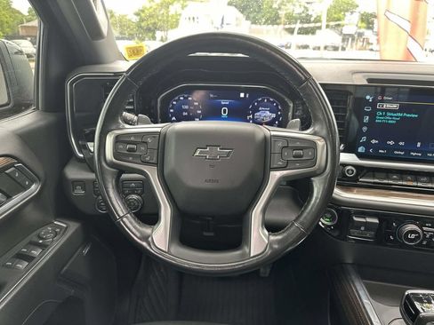 Used 2022 Chevrolet Silverado 1500 RST AWD/4WD image 13