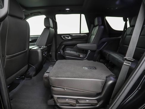 Used 2022 Chevrolet Tahoe RST w/ Sport Performance Package image 25