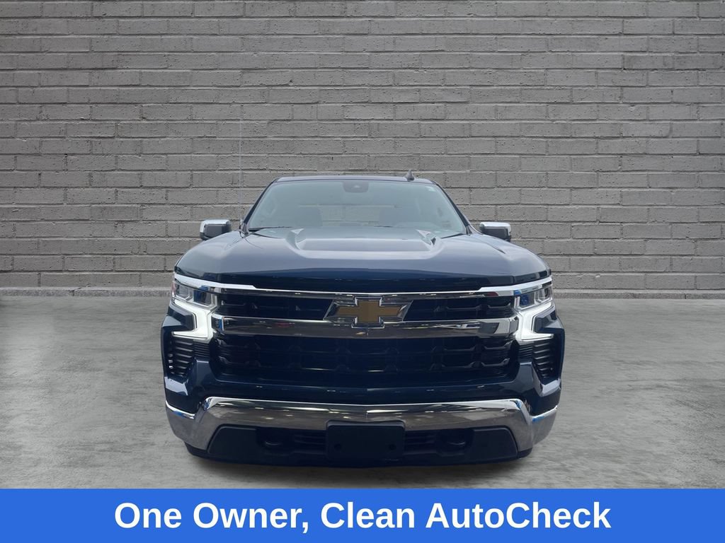 Used 2022 Chevrolet Silverado 1500 LT AWD/4WD image 2