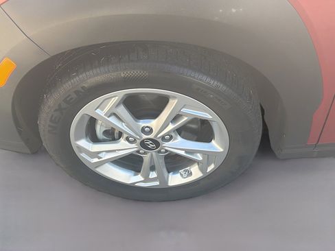 Used 2023 Hyundai Kona SEL image 33