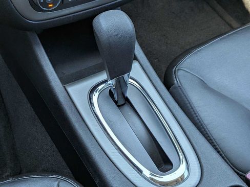 Used 2009 Chevrolet Impala SS w/ Convenience Package FWD image 26