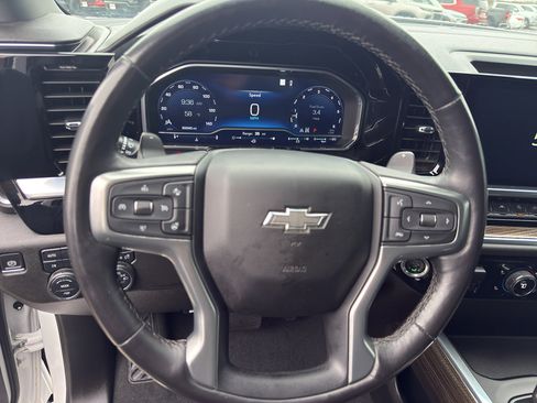 Used 2022 Chevrolet Silverado 1500 RST image 18