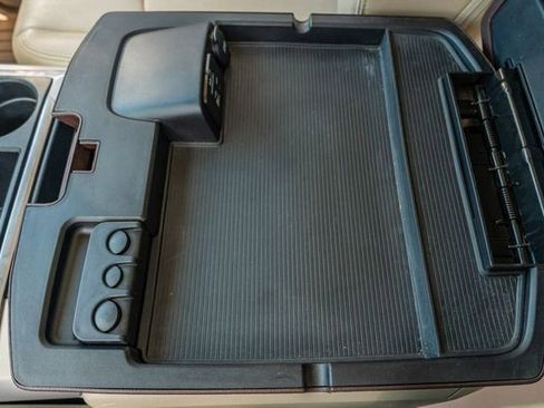 Used 2014 RAM 2500 Laramie w/ Convenience Group image 32