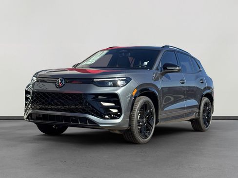 New 2026 Volkswagen Tiguan SE R-Line image 1