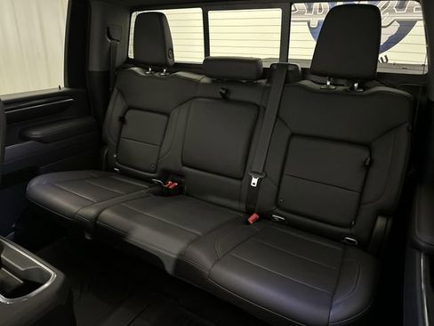 Used 2024 Chevrolet Silverado 2500 LTZ w/ LTZ Premium Package AWD/4WD image 27