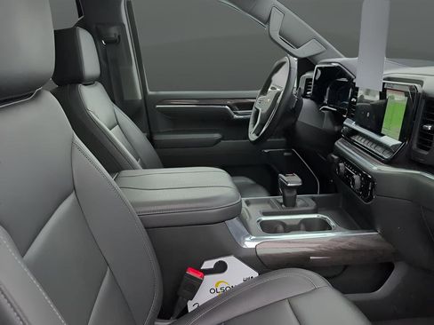 Used 2024 Chevrolet Silverado 1500 LTZ w/ LTZ Premium Package AWD/4WD image 30