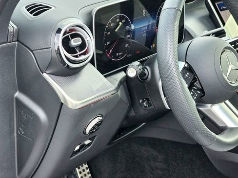 Certified 2026 Mercedes-Benz GLC 300 4MATIC image 17