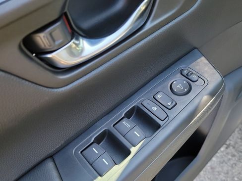 New 2026 Honda CR-V LX image 8