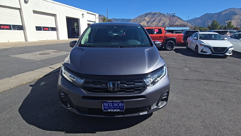 Used 2025 Honda Odyssey EX-L image 2