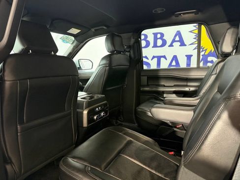 Used 2020 Ford Expedition XLT w/ Equipment Group 202A RWD image 16