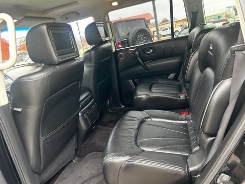 Used 2011 INFINITI QX56 Base 4x2 4dr SUV w/ Deluxe Touring Pkg image 12