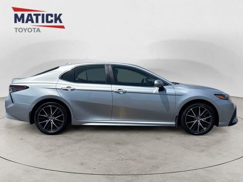 Used 2024 Toyota Camry SE w/ Cold Weather Package AWD/4WD image 8