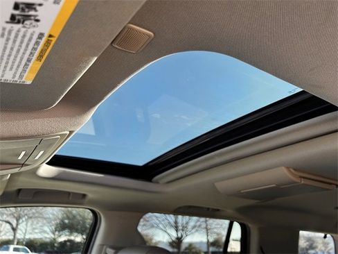 Used 2018 GMC Yukon SLT w/ Open Road Package image 27