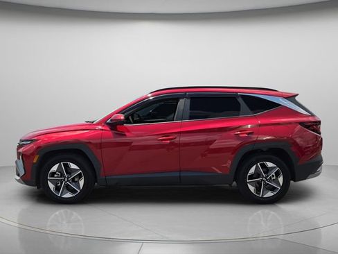 Used 2025 Hyundai Tucson SEL FWD image 3