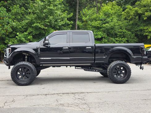 Used 2017 Ford F250 Platinum w/ Platinum Ultimate Package AWD/4WD image 4