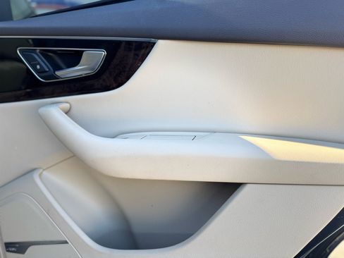 Used 2018 Audi Q7 3.0T Prestige w/ Prestige Package image 54