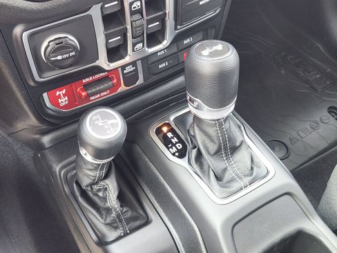 New 2026 Jeep Wrangler Unlimited Sport AWD/4WD image 19