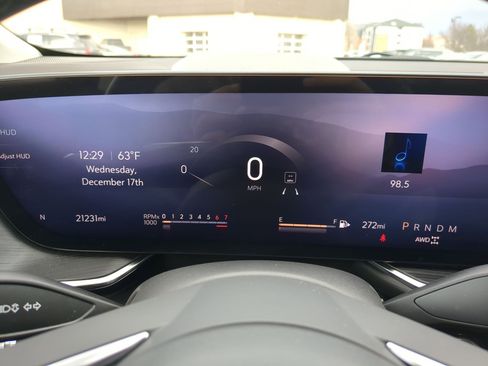 Used 2024 Buick Envision Preferred image 17