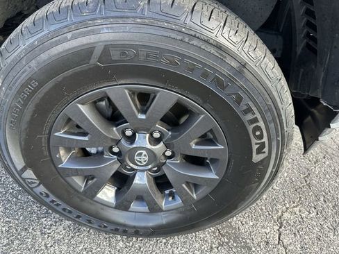 Used 2023 Toyota Tacoma SR5 w/ Technology Package image 20